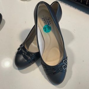 Black office shoes